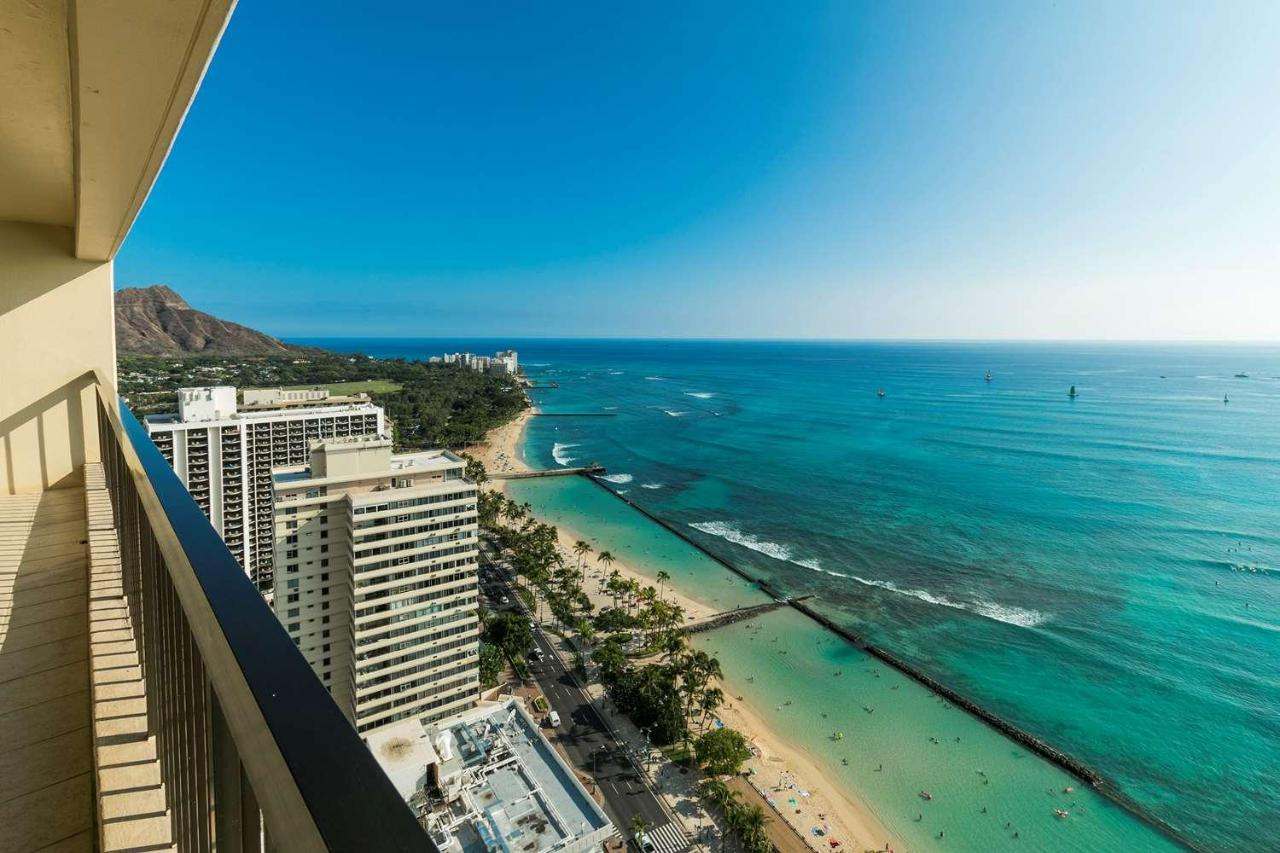 resorts in oahu with kids club 