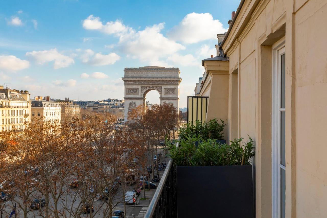 4 star hotels in paris next to georges pompidou museum 