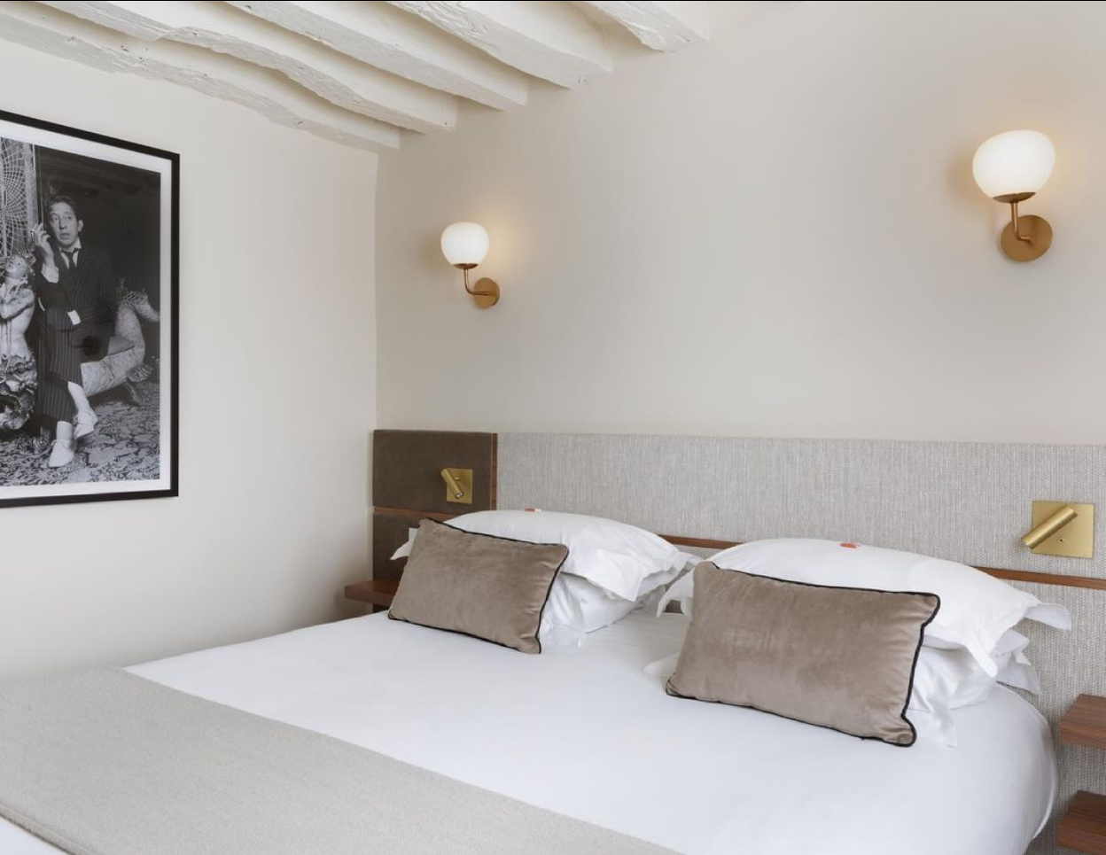 paris hotel with antique furniture 