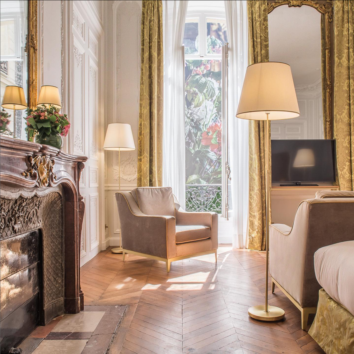 hotel near galeries lafayette in paris 
