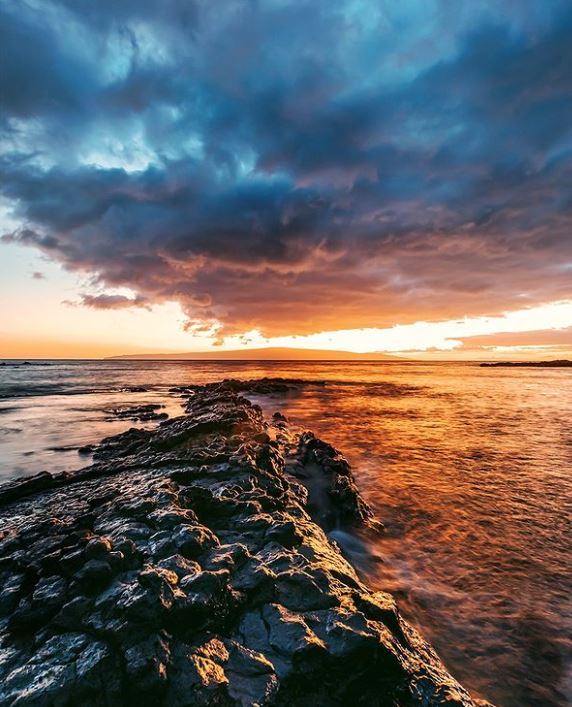 tourist destination on hawaii's largest island