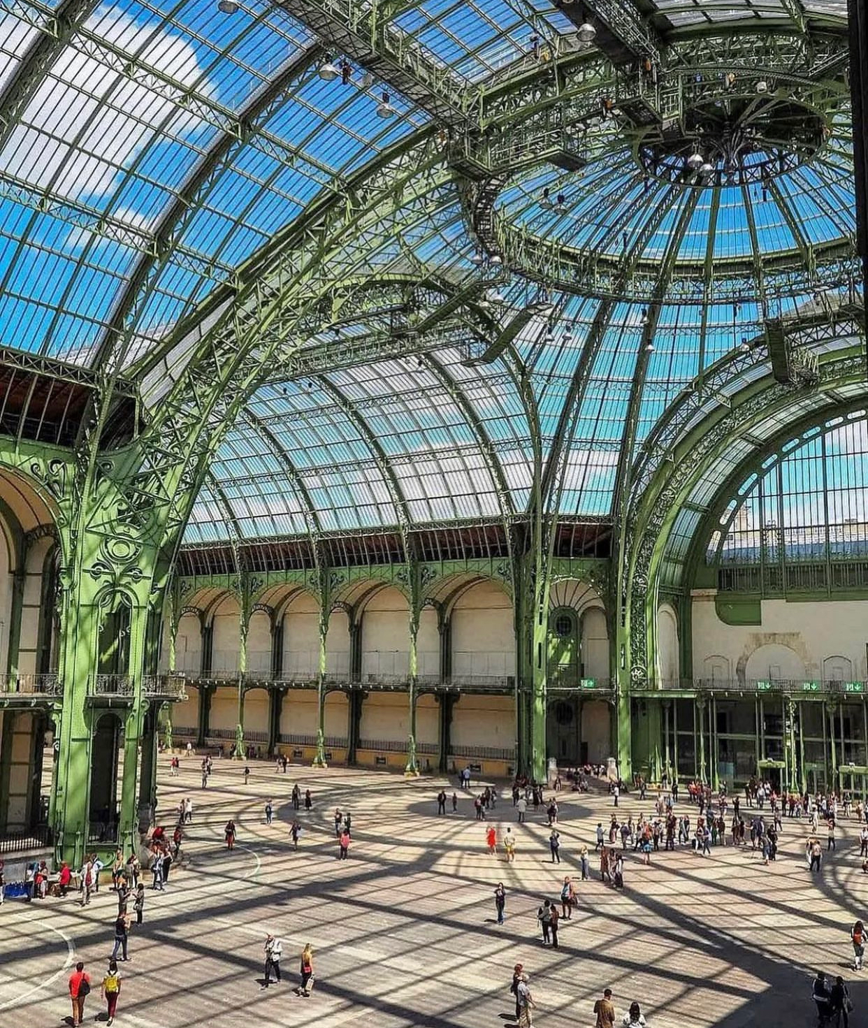 petit palais paris near plaza athénée