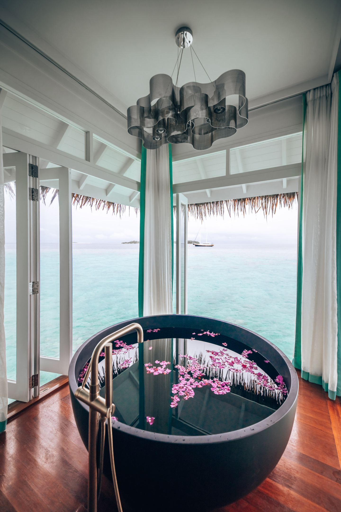 more luxurious the resort in maldives resort