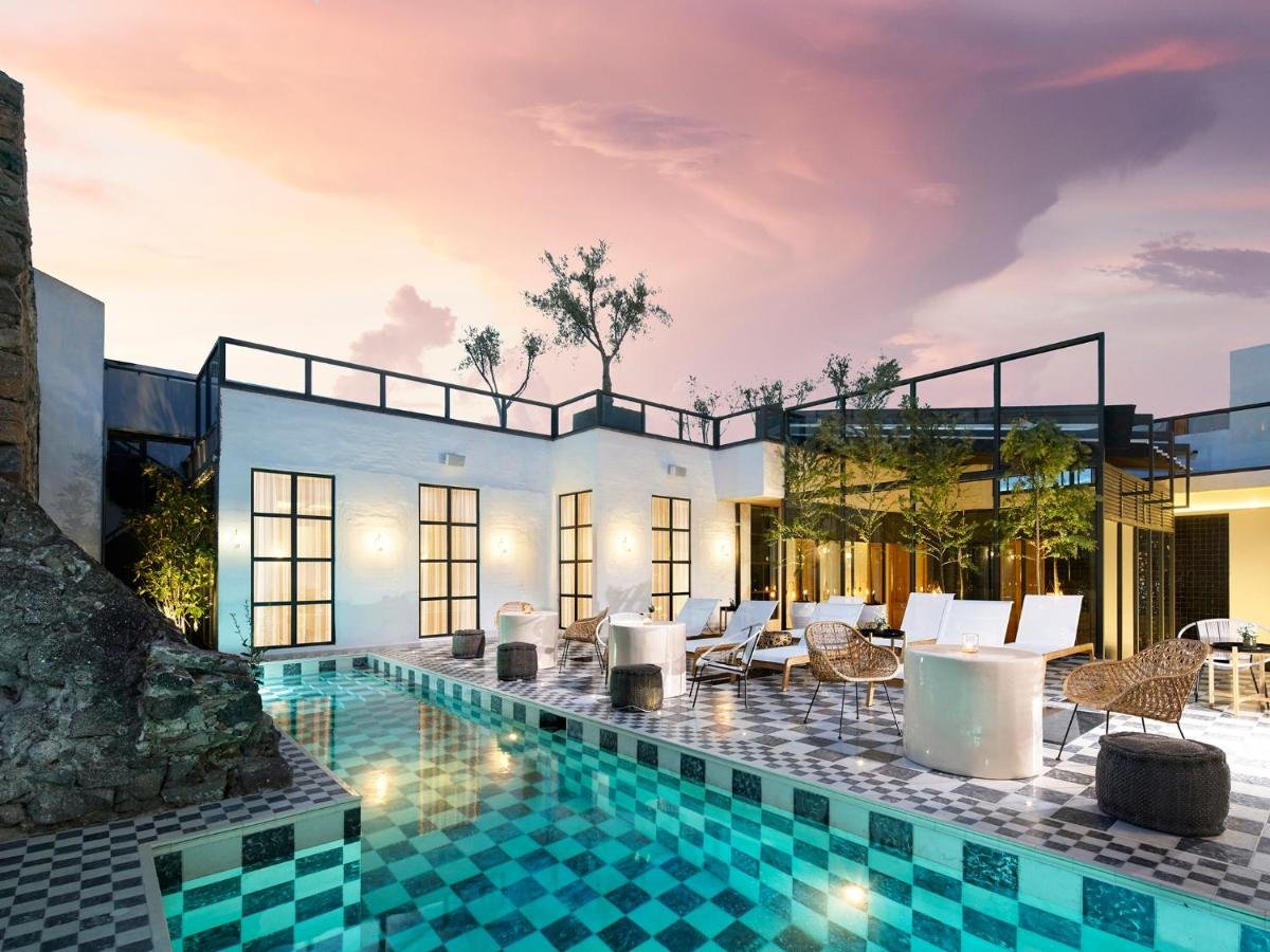 Gallery image of this property