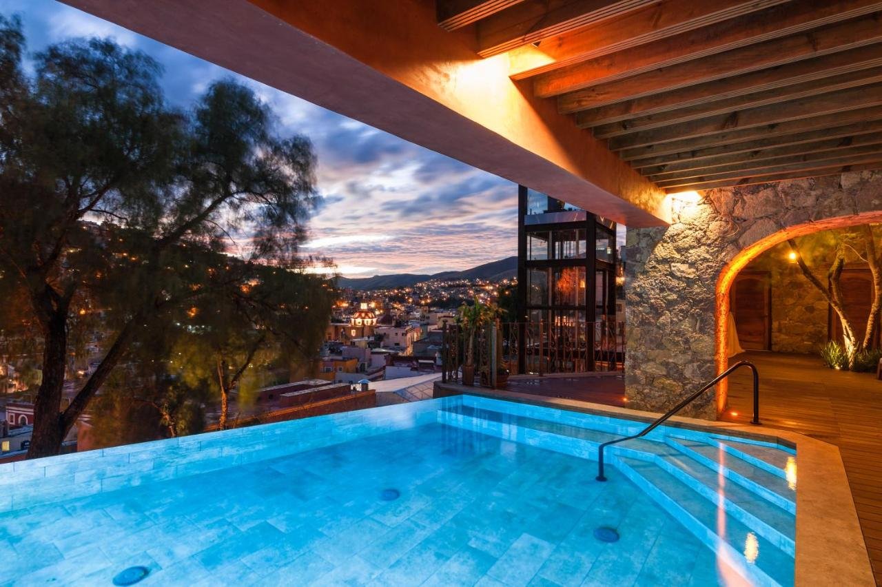 Gallery image of this property