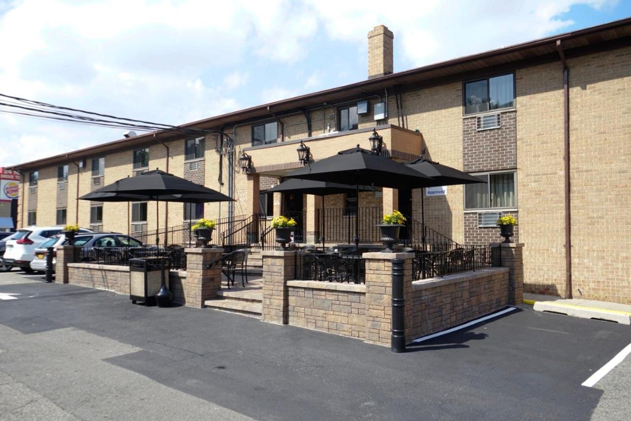 Gallery image of this property