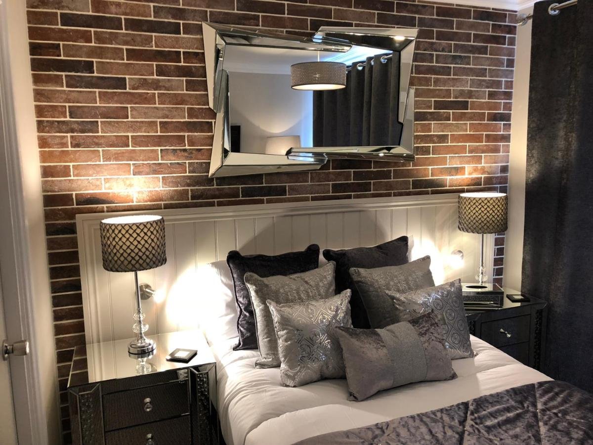Gallery image of this property