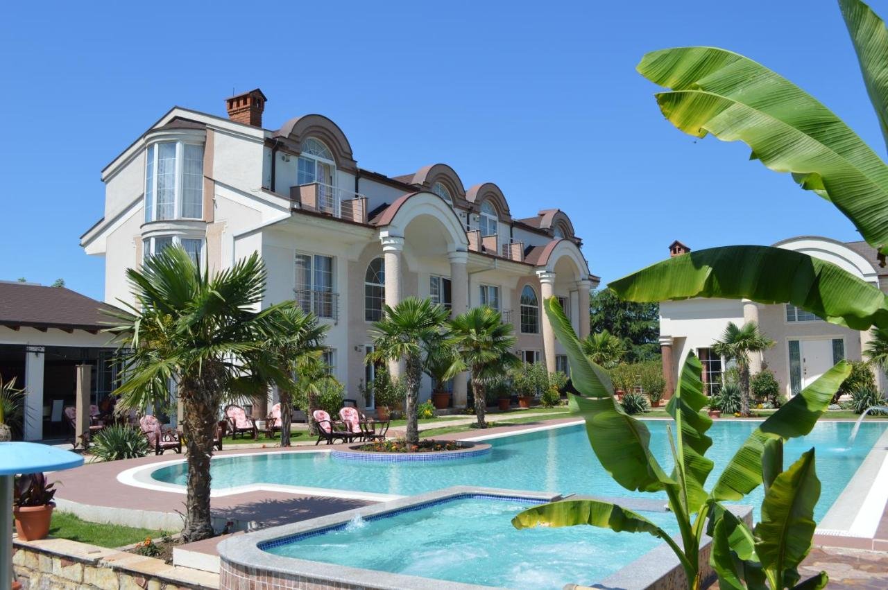 Gallery image of this property