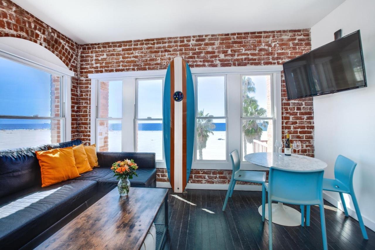 Gallery image of this property