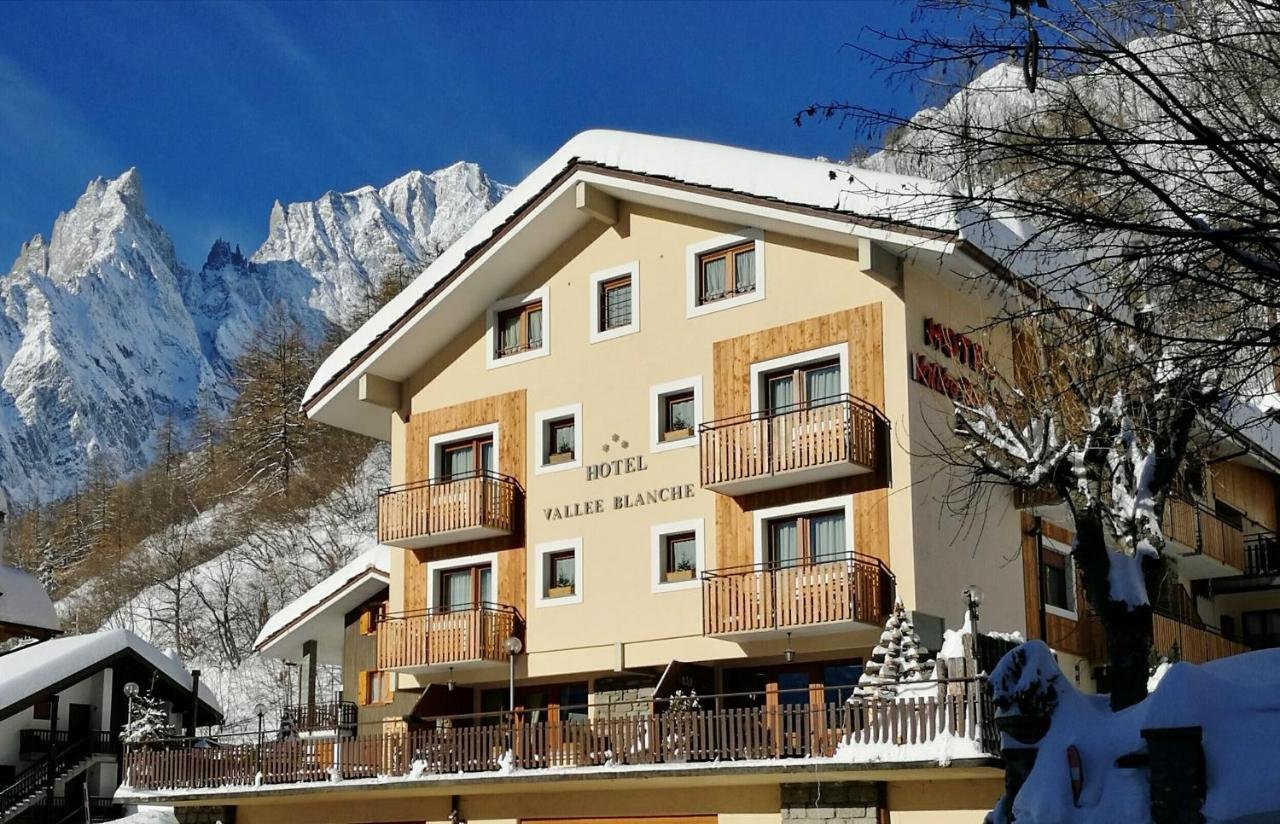 Gallery image of this property