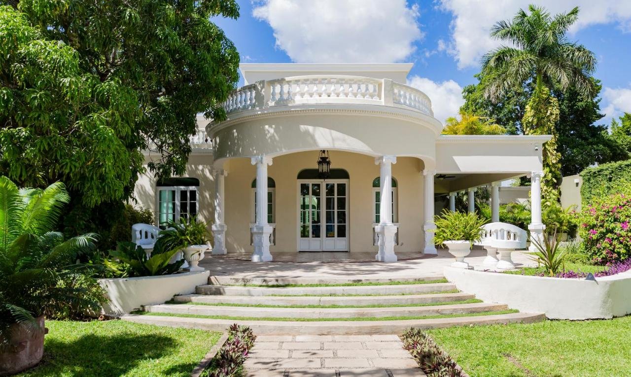 Gallery image of this property