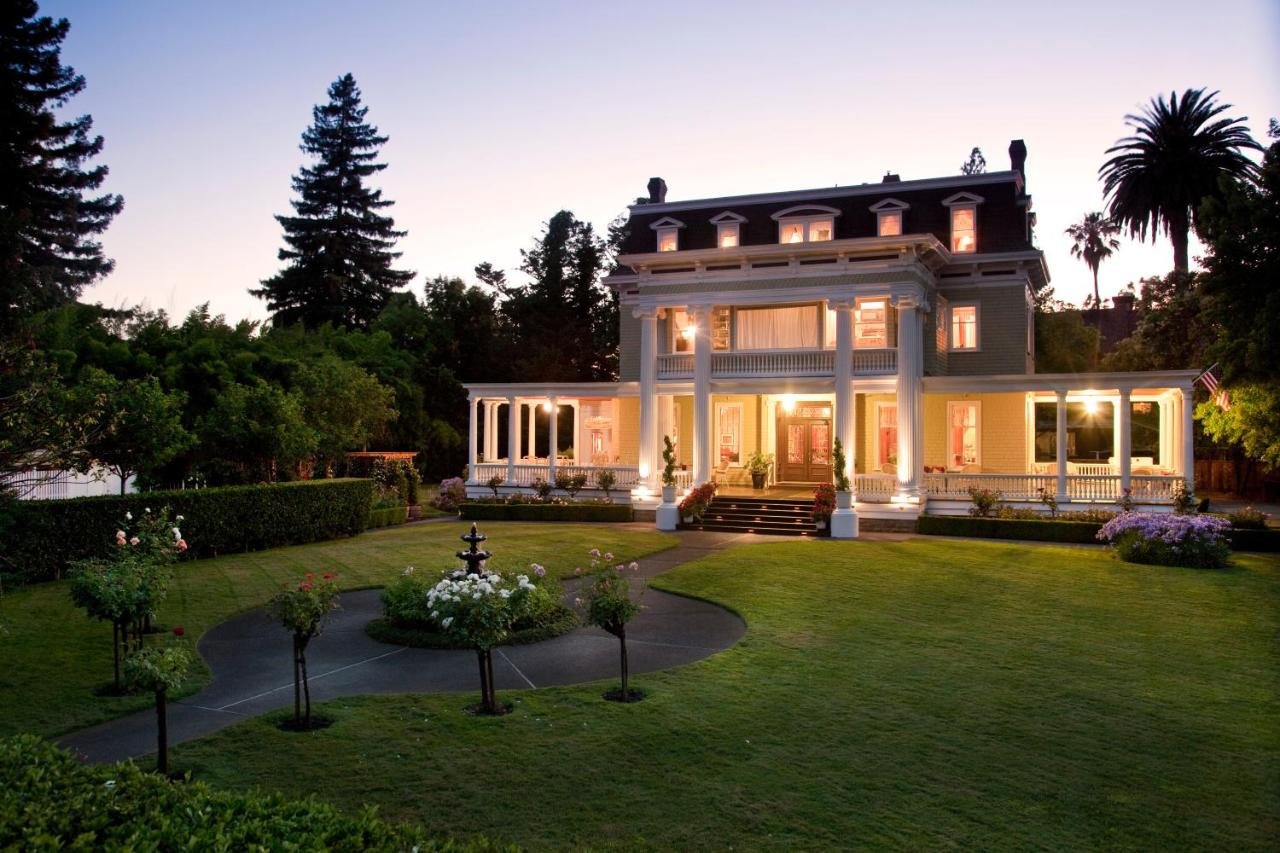 Gallery image of this property