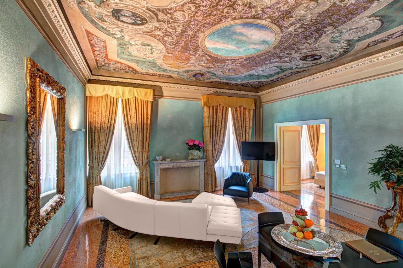 Gallery image of this property
