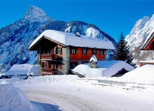 Gallery image of this property