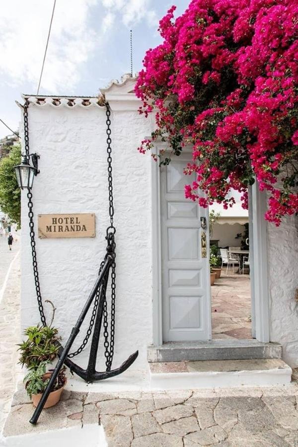 Gallery image of this property