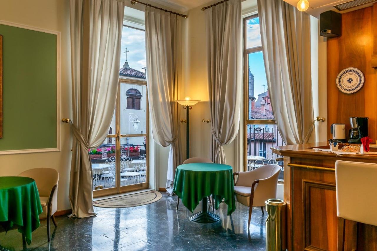 Gallery image of this property