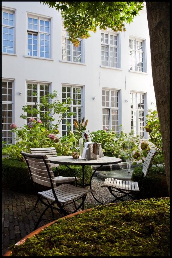 Gallery image of this property