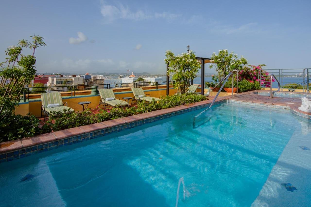 downtown boutique hotel features