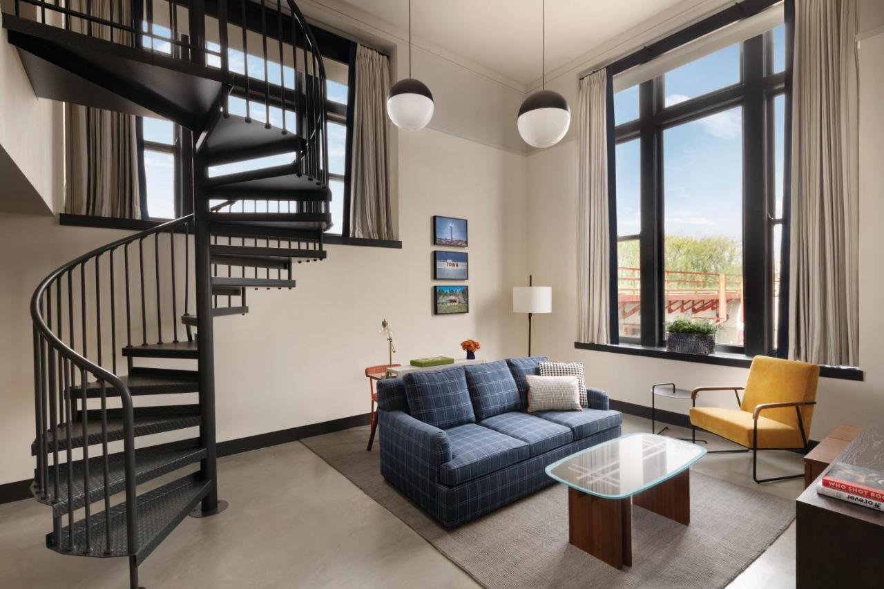 Gallery image of this property