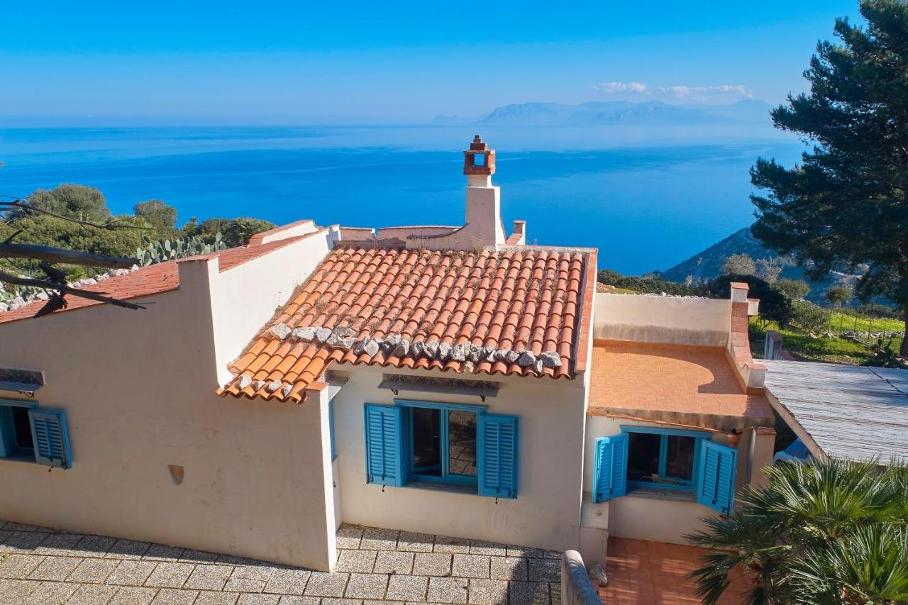 Gallery image of this property