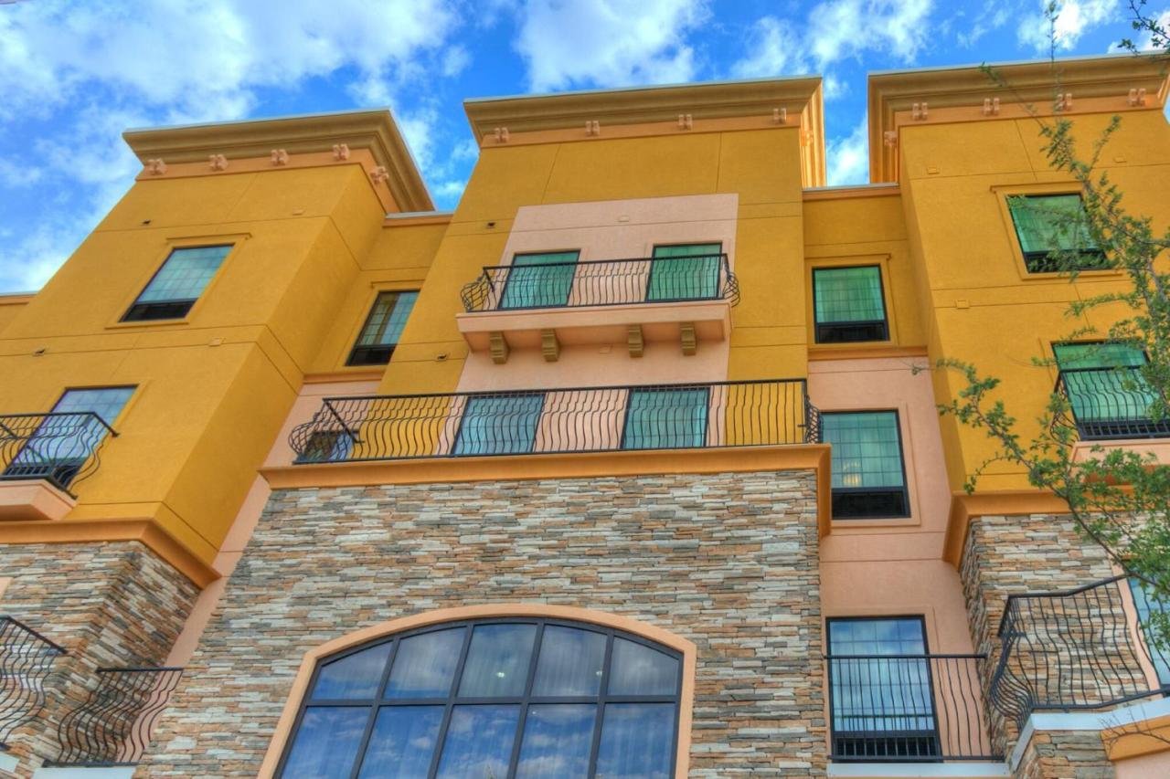 Gallery image of this property