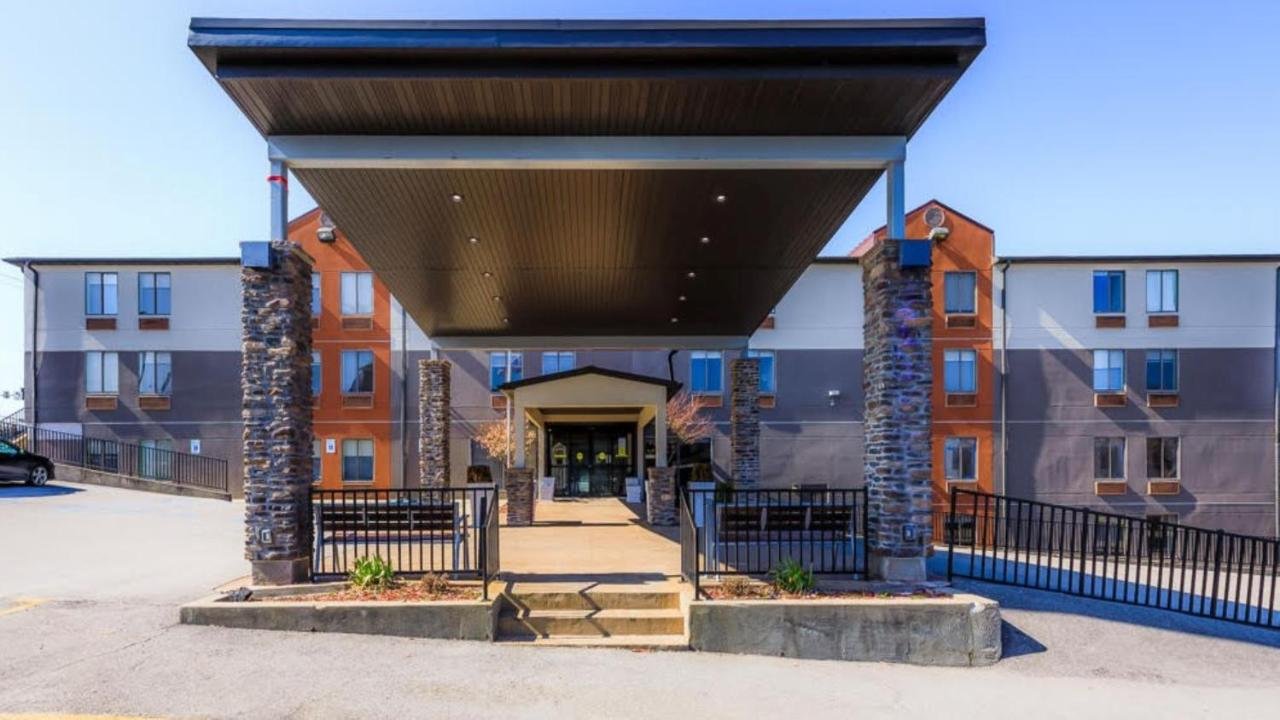 Gallery image of this property