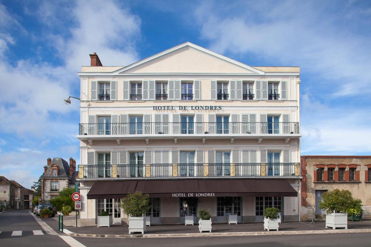 Gallery image of this property