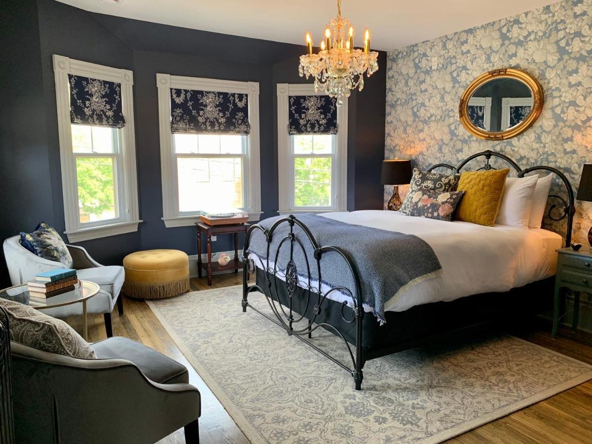Gallery image of this property