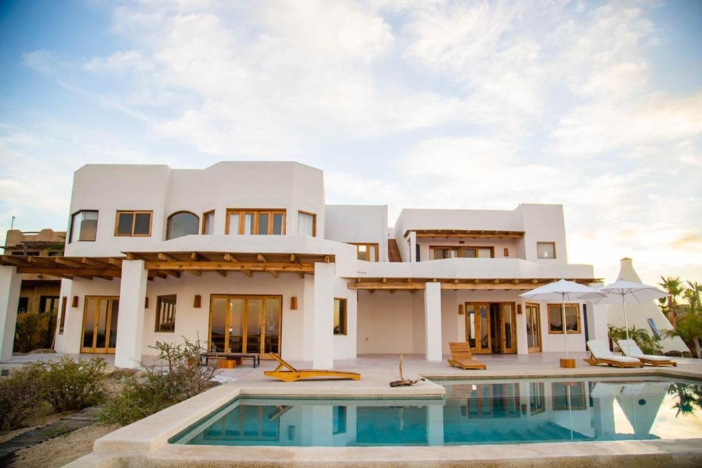 Gallery image of this property