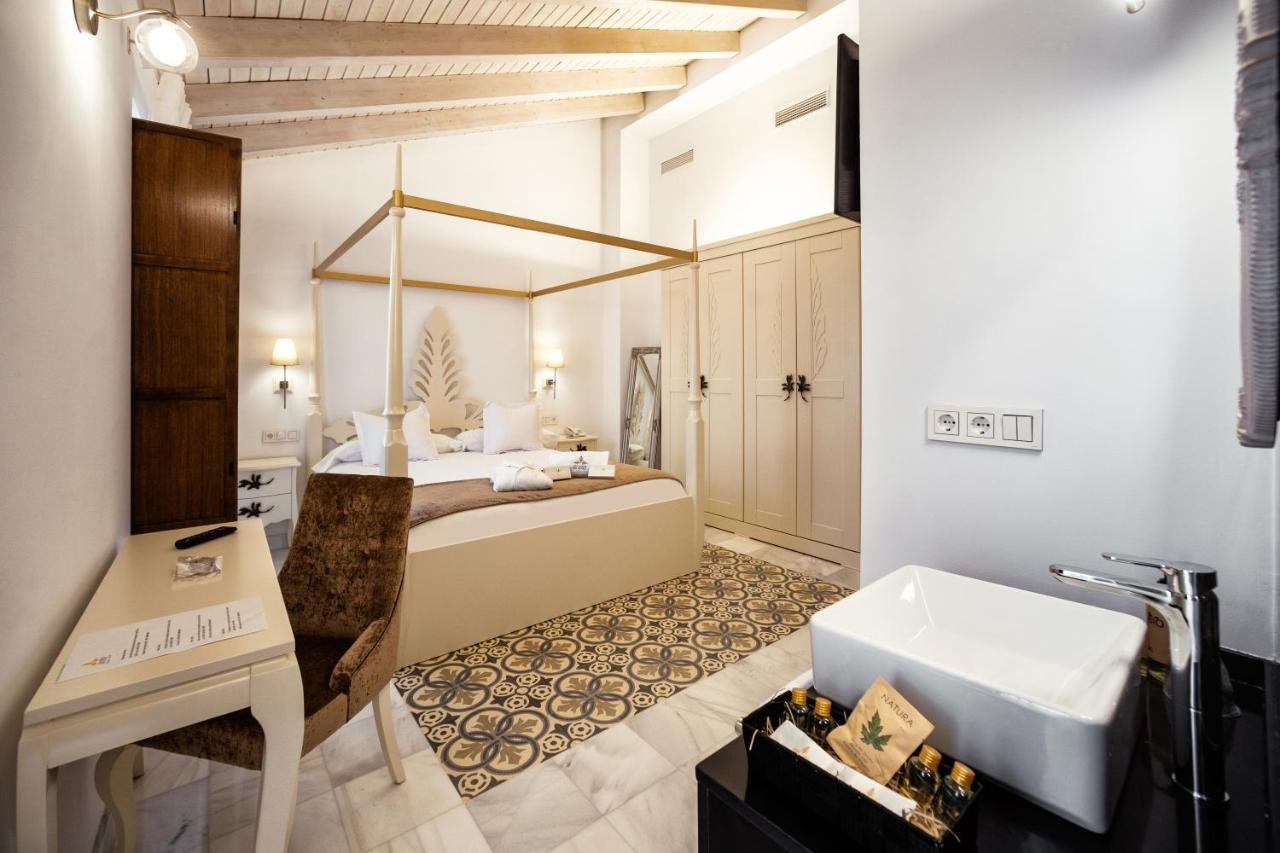 Gallery image of this property