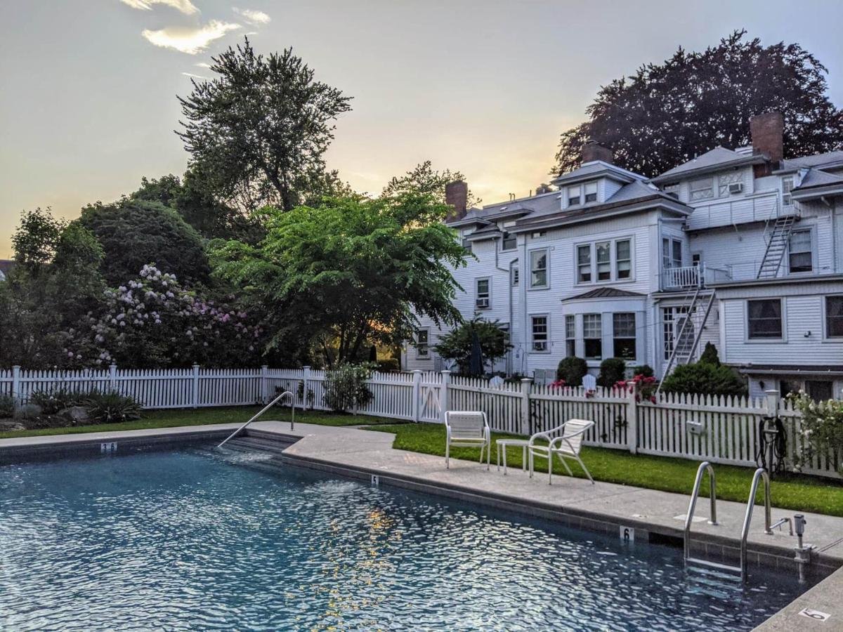 Gallery image of this property