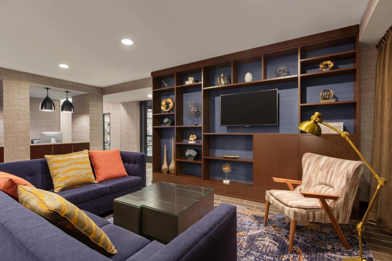 Gallery image of this property