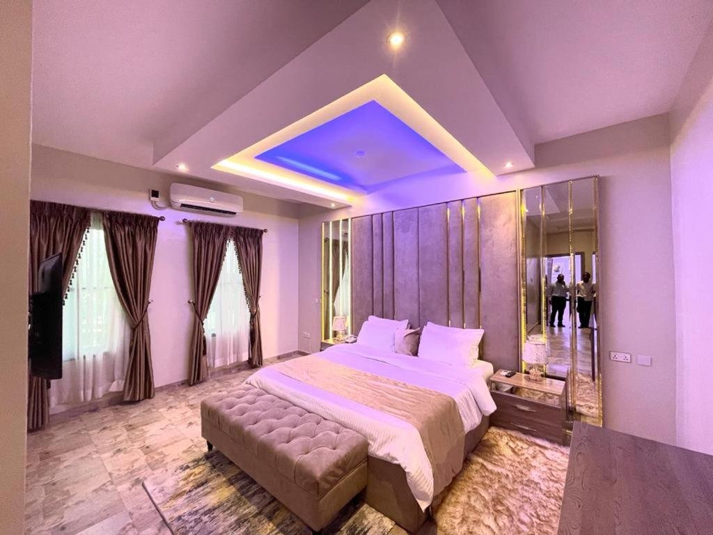 Gallery image of this property