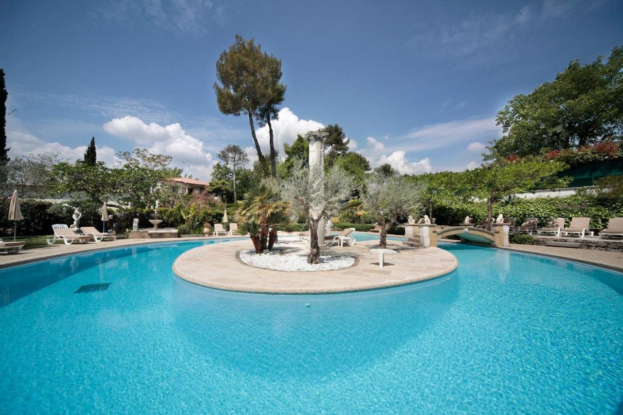 Gallery image of this property