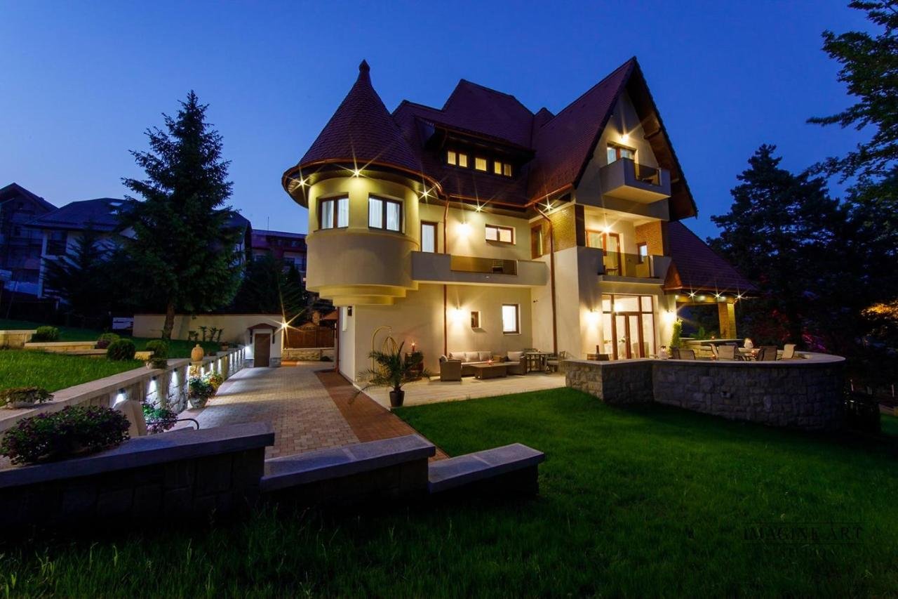 Gallery image of this property