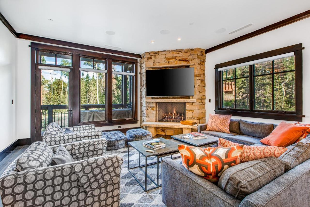Gallery image of this property