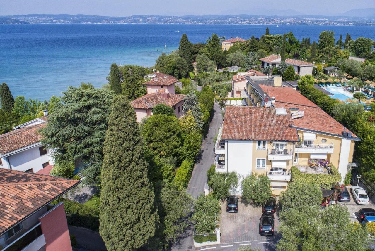 Gallery image of this property