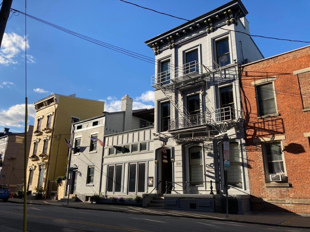 Gallery image of this property