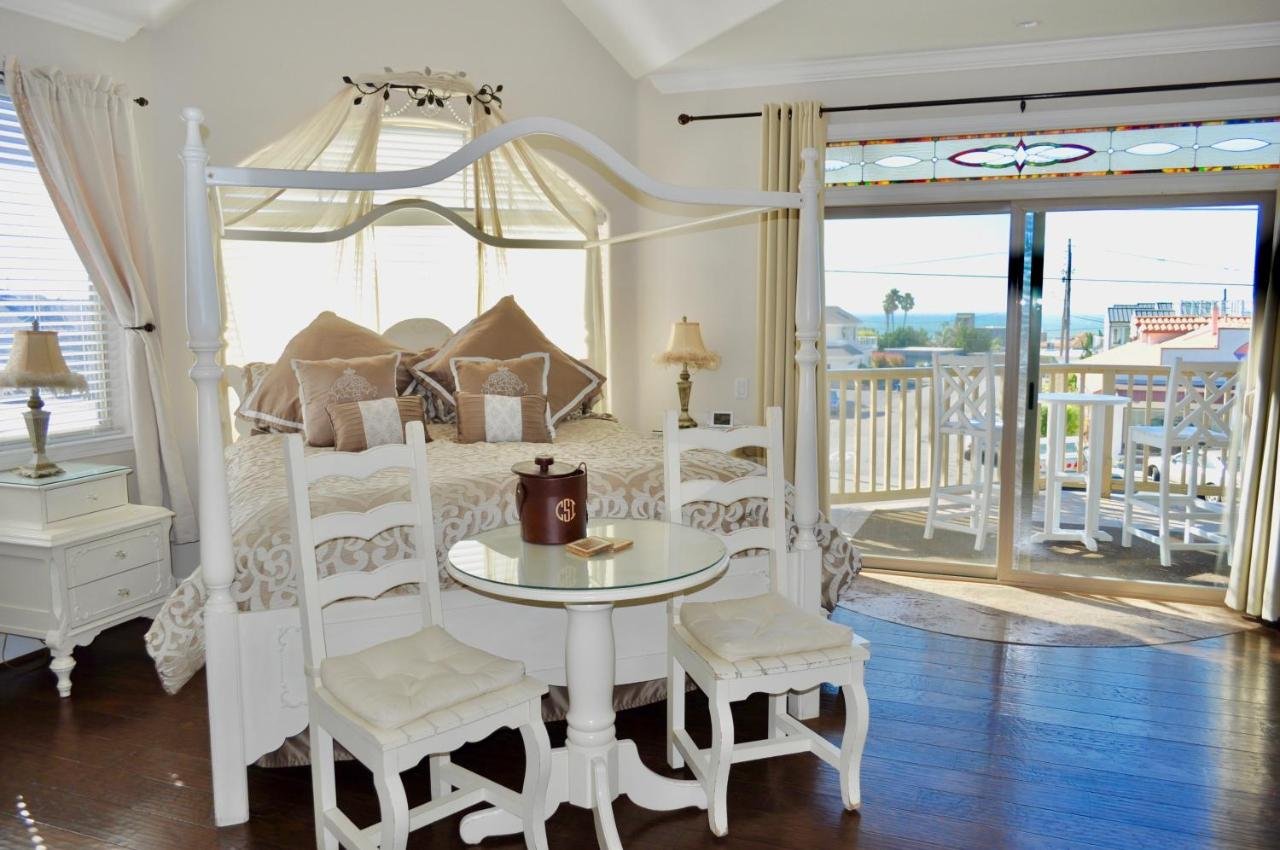 Gallery image of this property