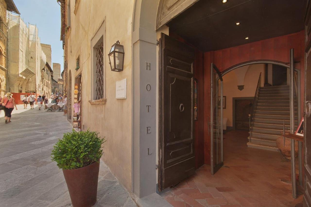 Gallery image of this property