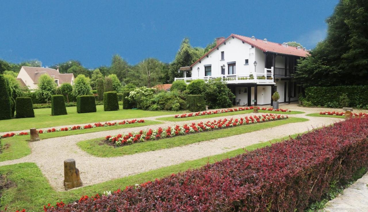 Gallery image of this property