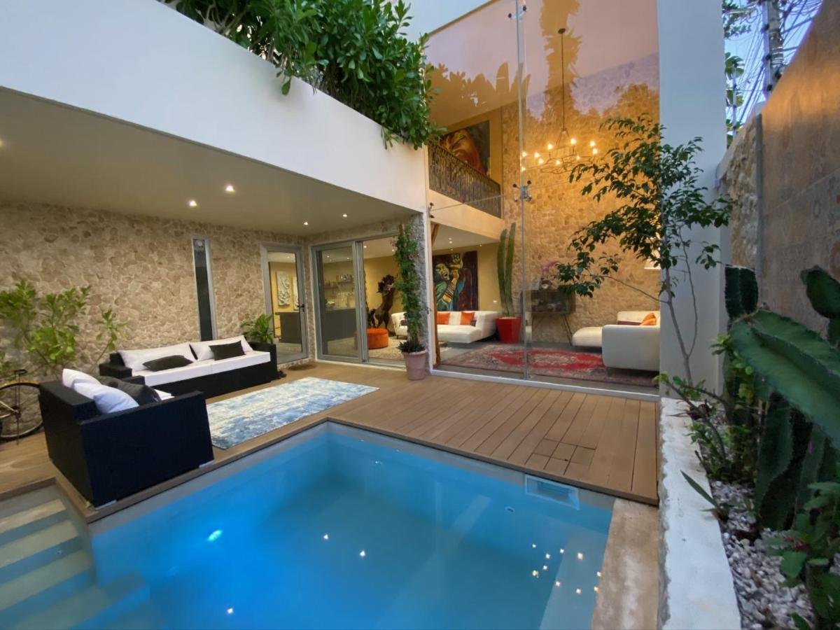Gallery image of this property