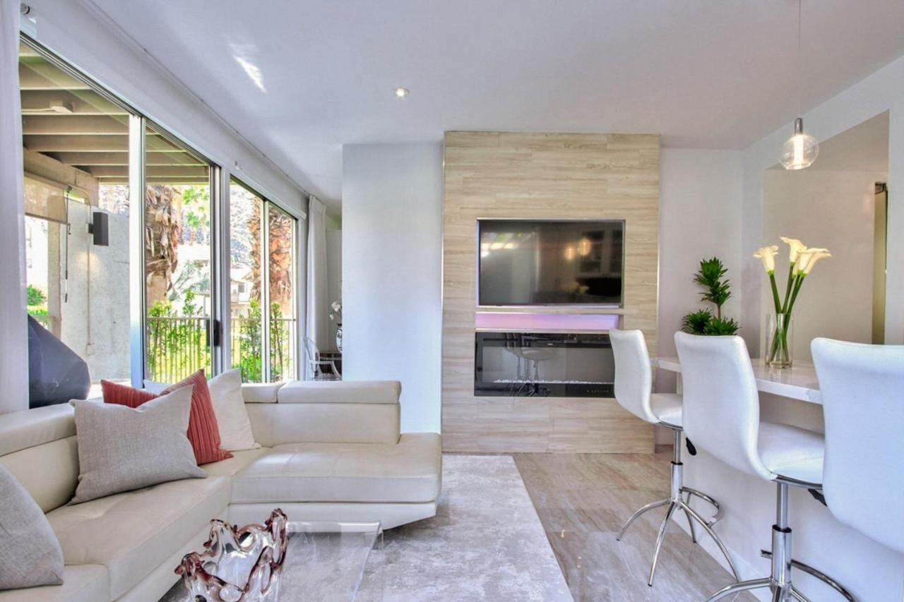 Gallery image of this property