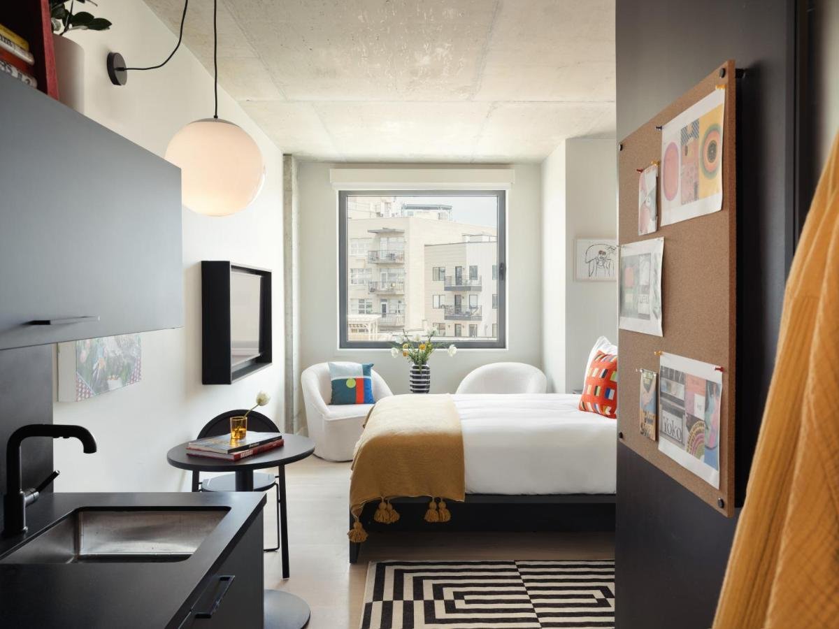 Gallery image of this property