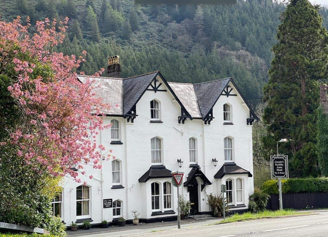 Gallery image of this property