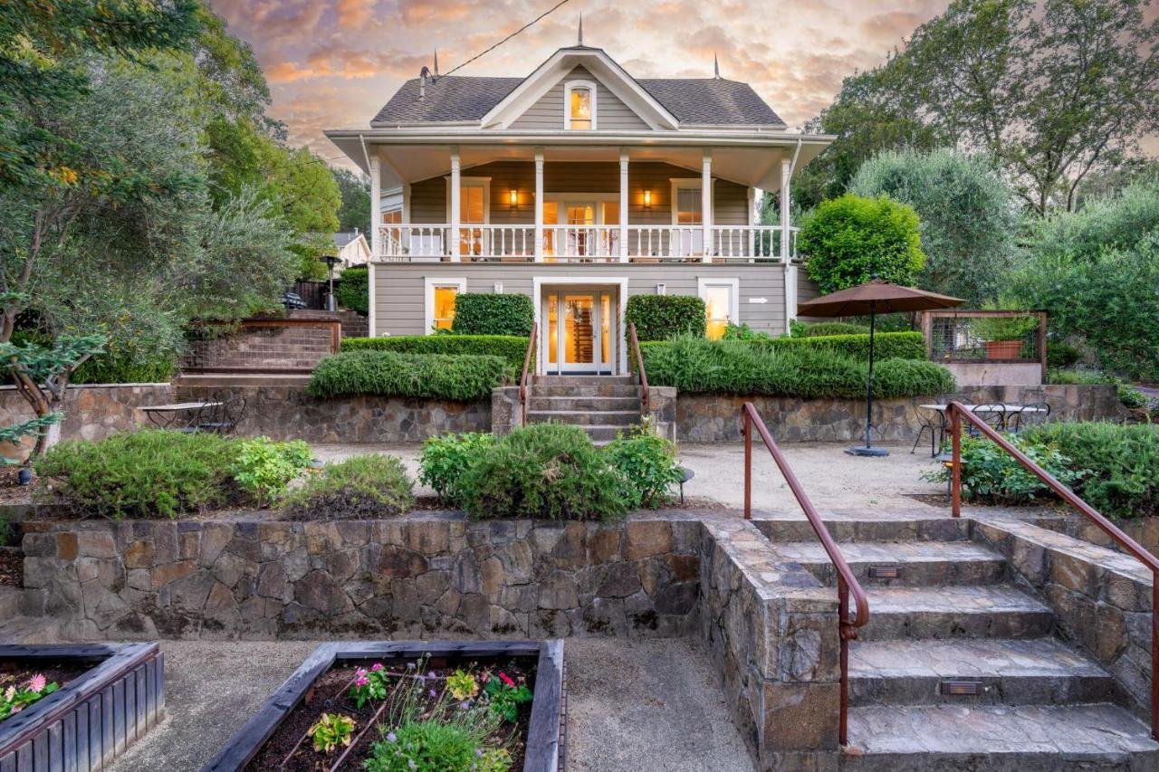 Gallery image of this property