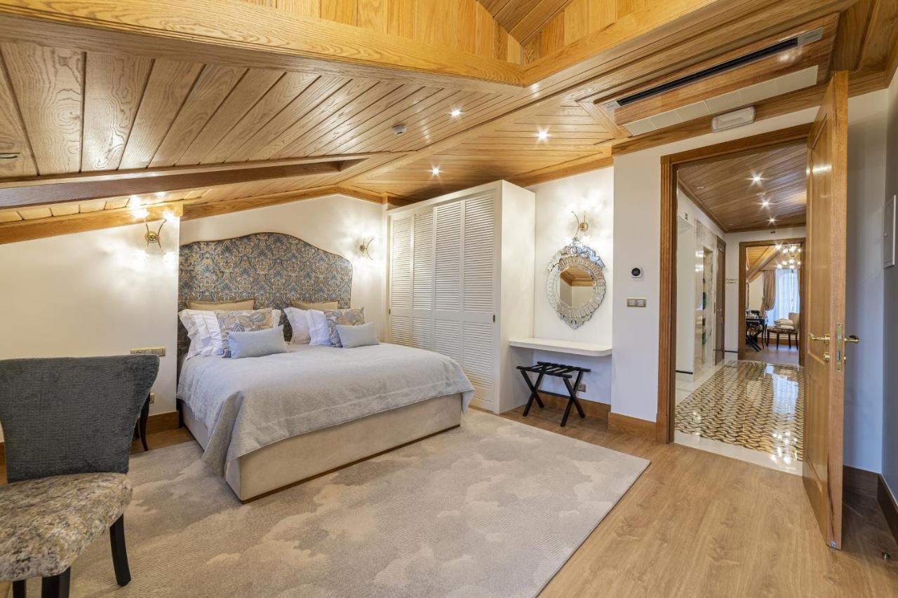 Gallery image of this property