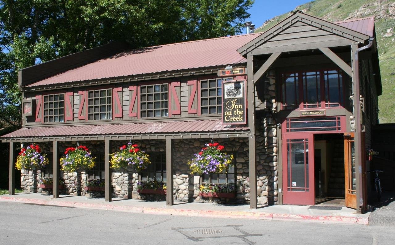 Gallery image of this property