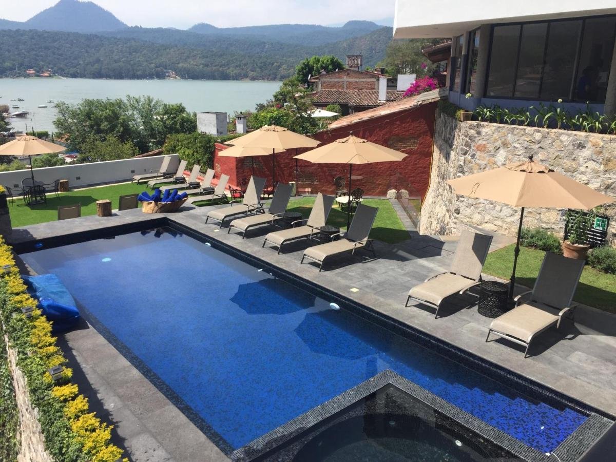 Gallery image of this property