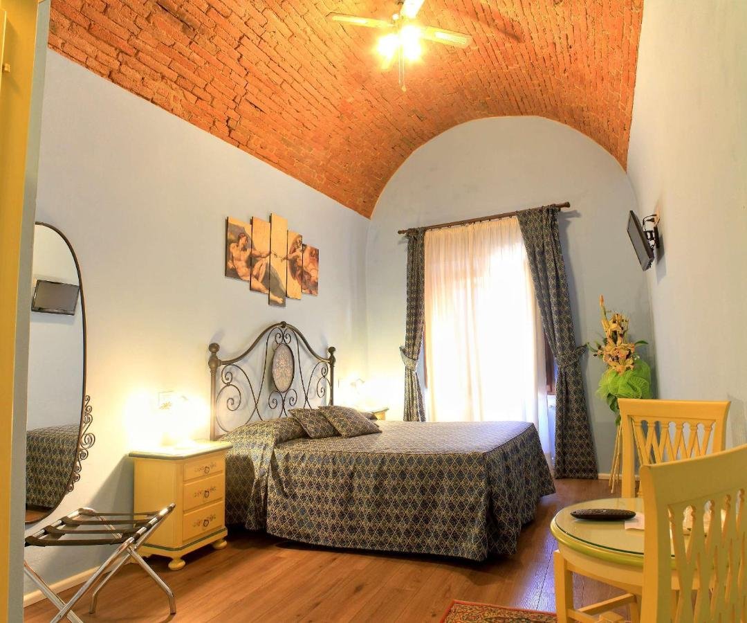 Gallery image of this property